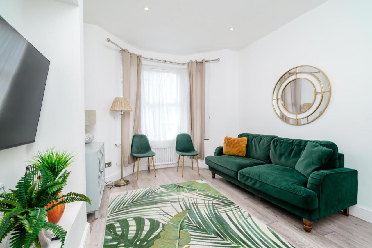 Modern 2 Bed Apartment Close To Westfield Stratford Mall With Garden Londres Exterior foto